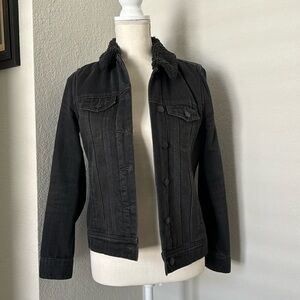 Old Navy Women’s Black Denim Jacketet Size XS